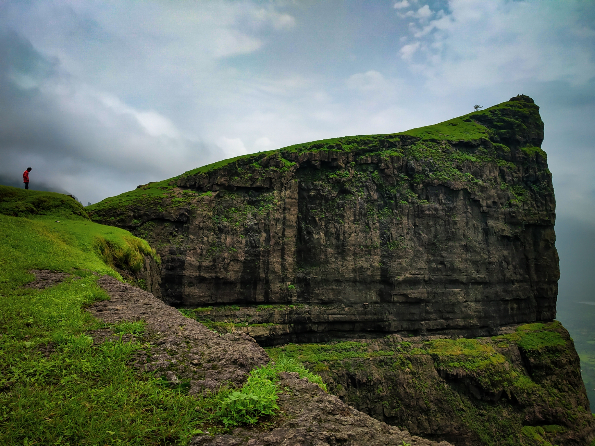 Trek to Naneghat Pass